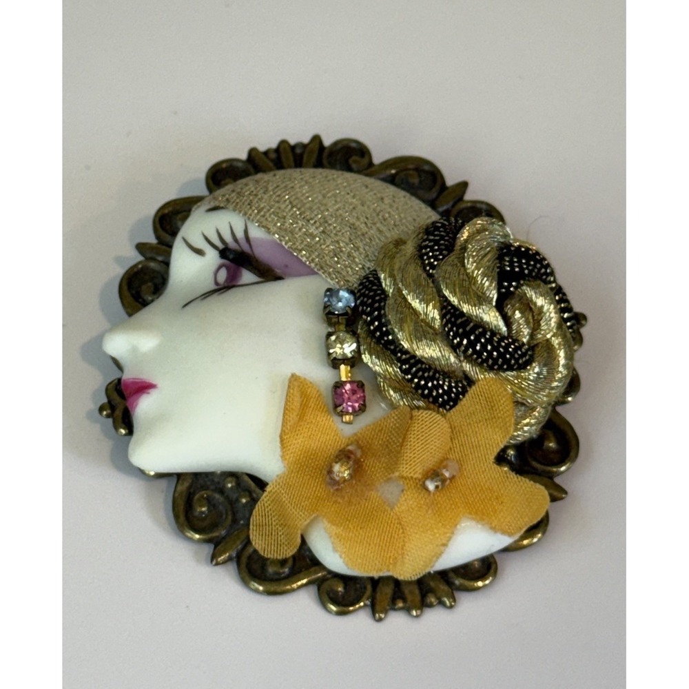 Vintage Art Deco Lady Face Cameo Brooch Pin Fabric Flower Rhinestone Portrait